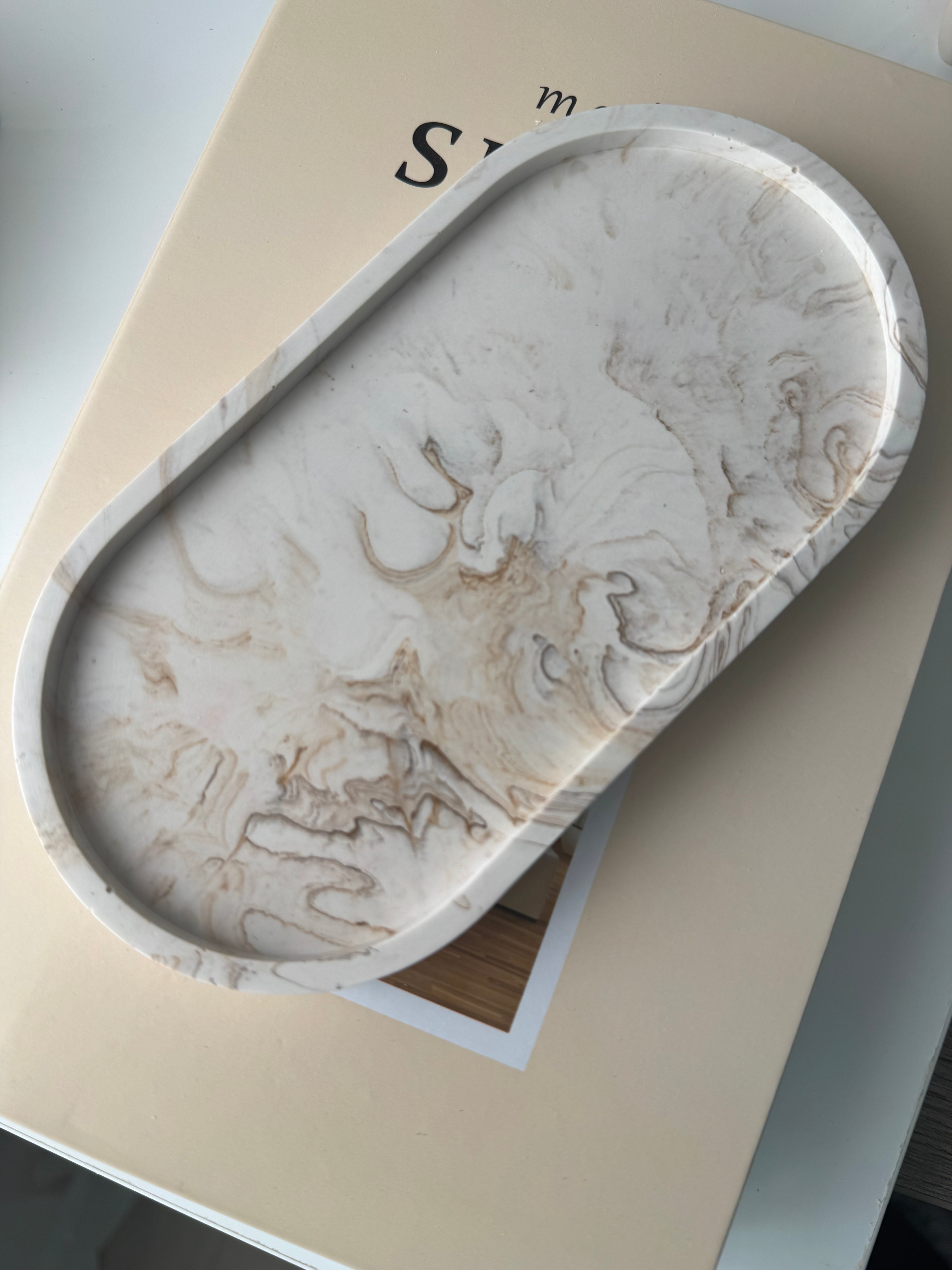Luna Tray